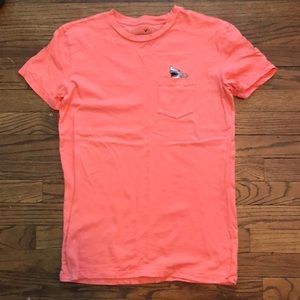 Men’s American Eagle graphic tee size XS.